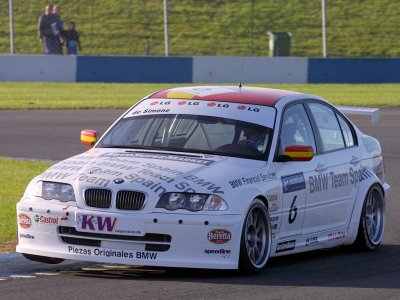 Fabrizio de Simone. ETCC Donington Park 2002 (&copy; PSP Images)