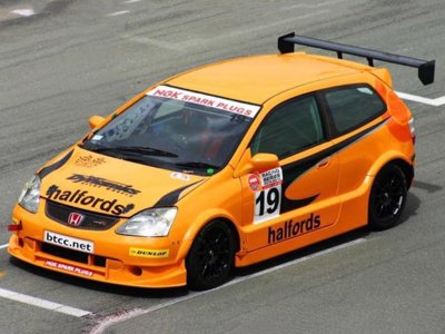 Spencer Vanderpal. United Arab Emirites Touring Car Championship 2012