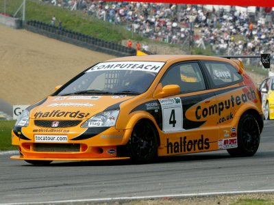 Dan Eaves. 2004 Brands Hatch 